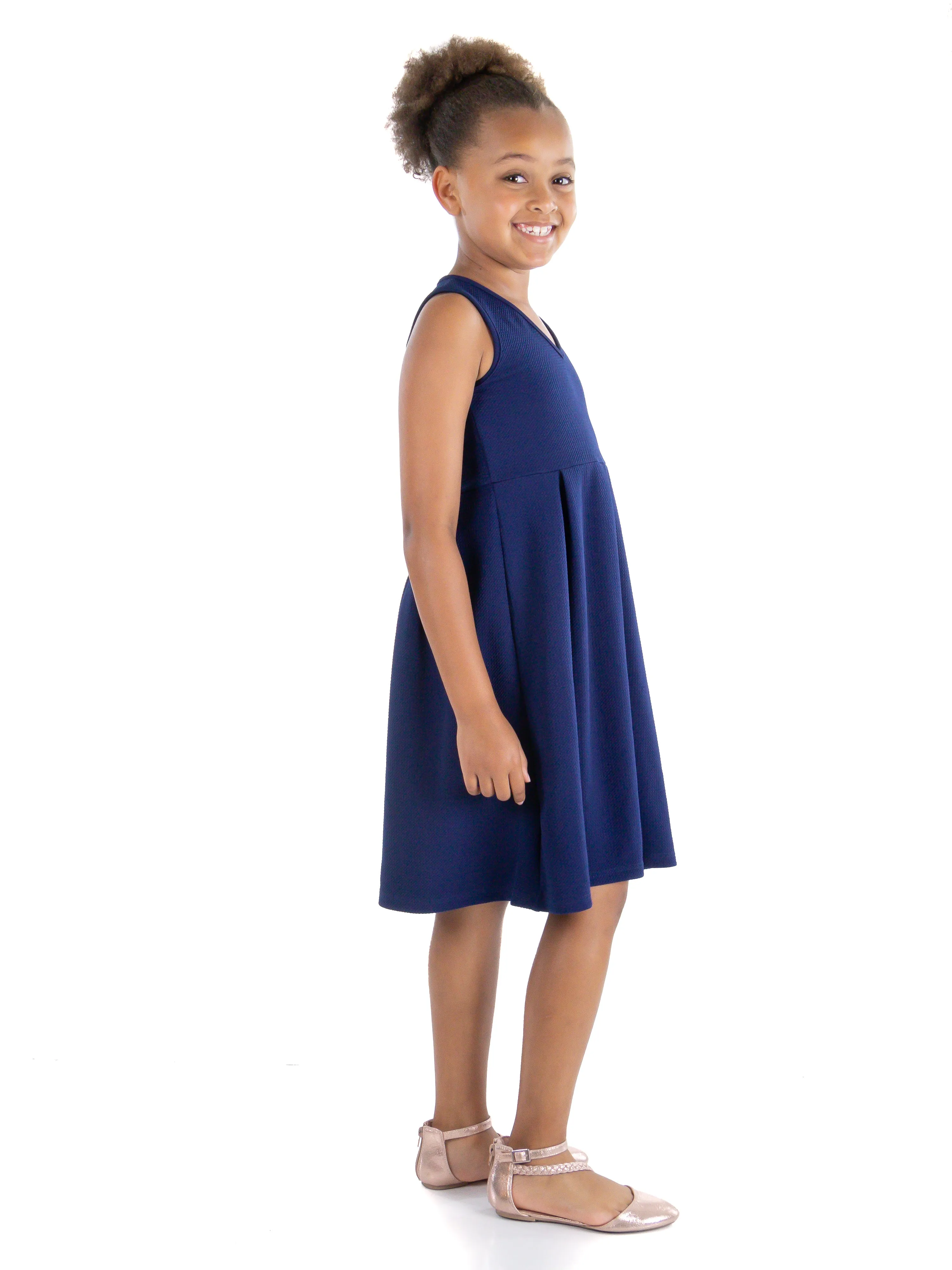 24seven Comfort Apparel Girls Sleeveless Pleated Party Dress