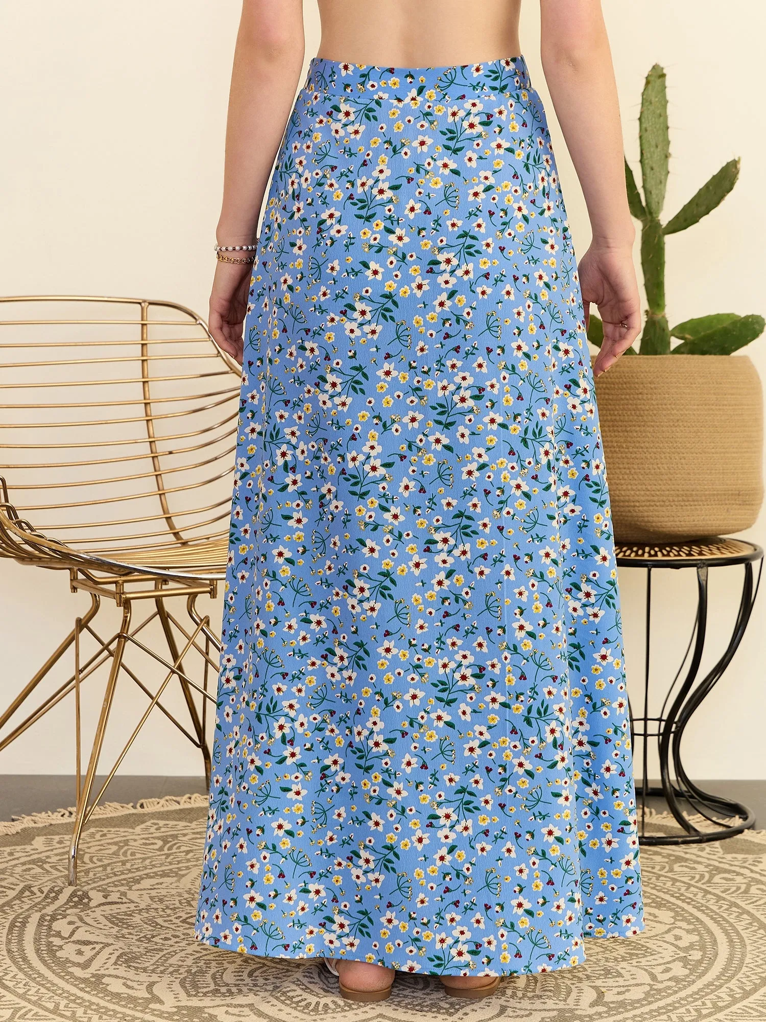 Berrylush Women Blue & White Floral Printed High-Rise Waist Slip-On Thigh-High Slit Flared Maxi Skirt