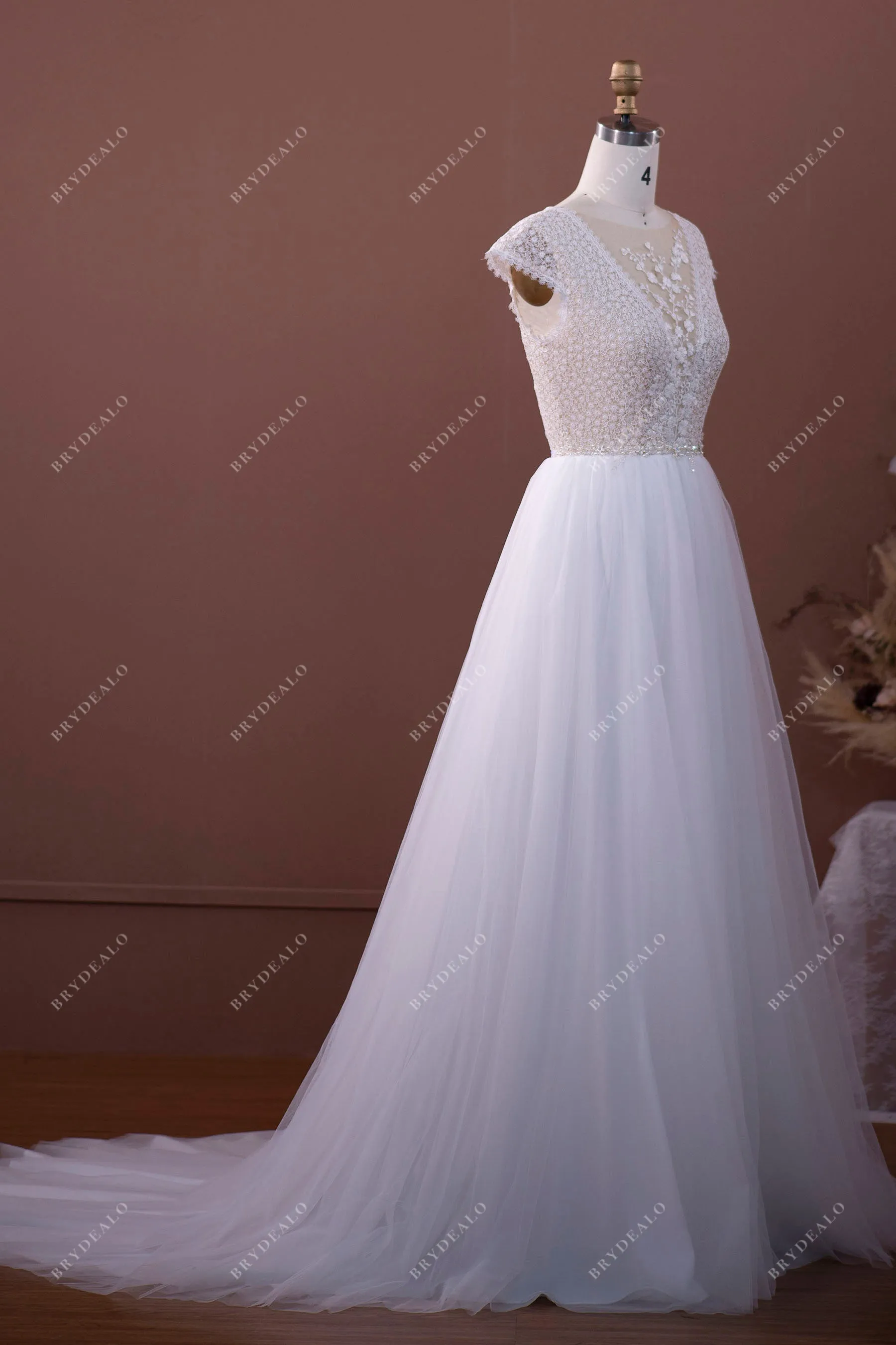 Cap Sleeve Boho Floral Lace A-line Tulle Bridal Gown