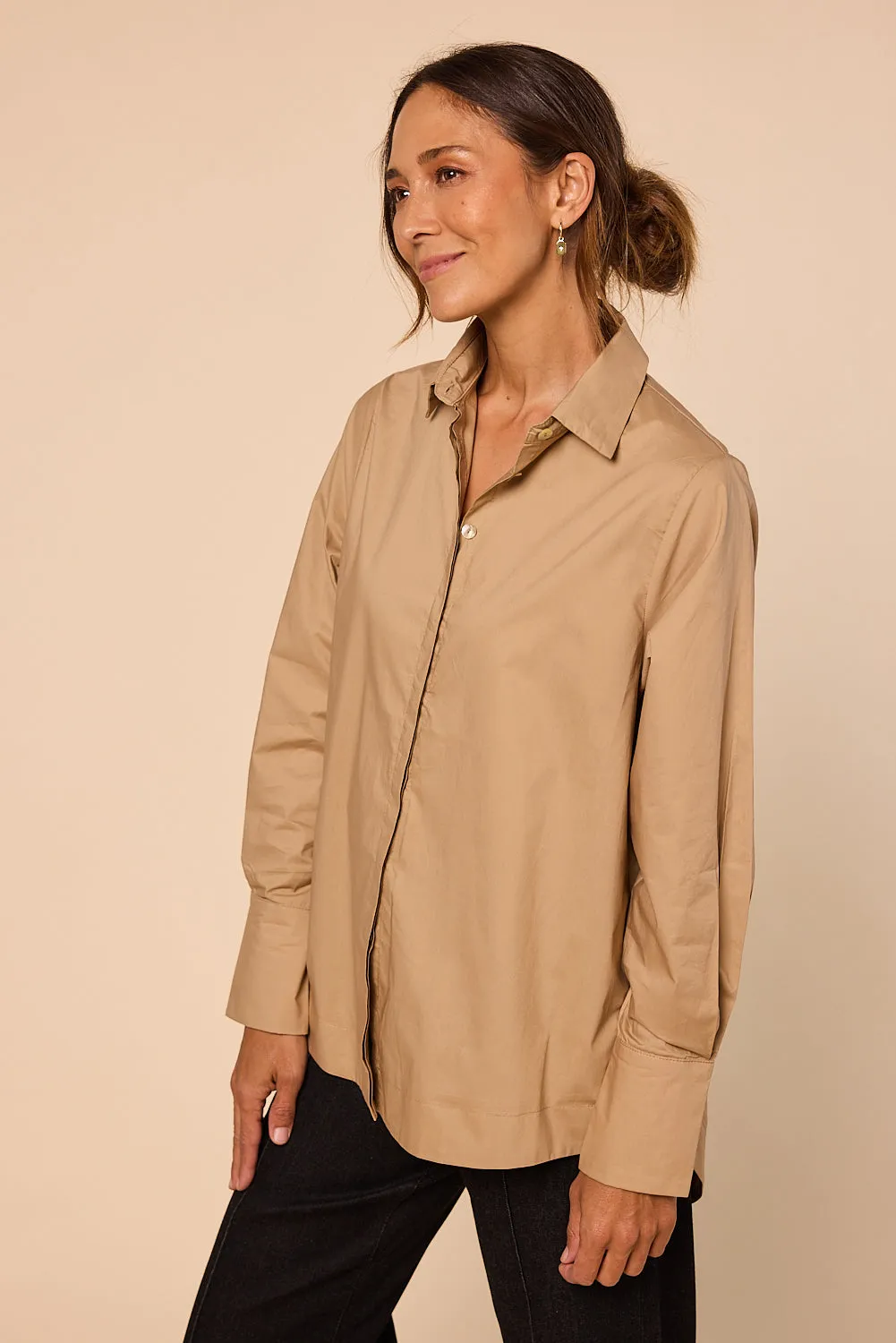 Oversized Boyfriend Shirt in Camel